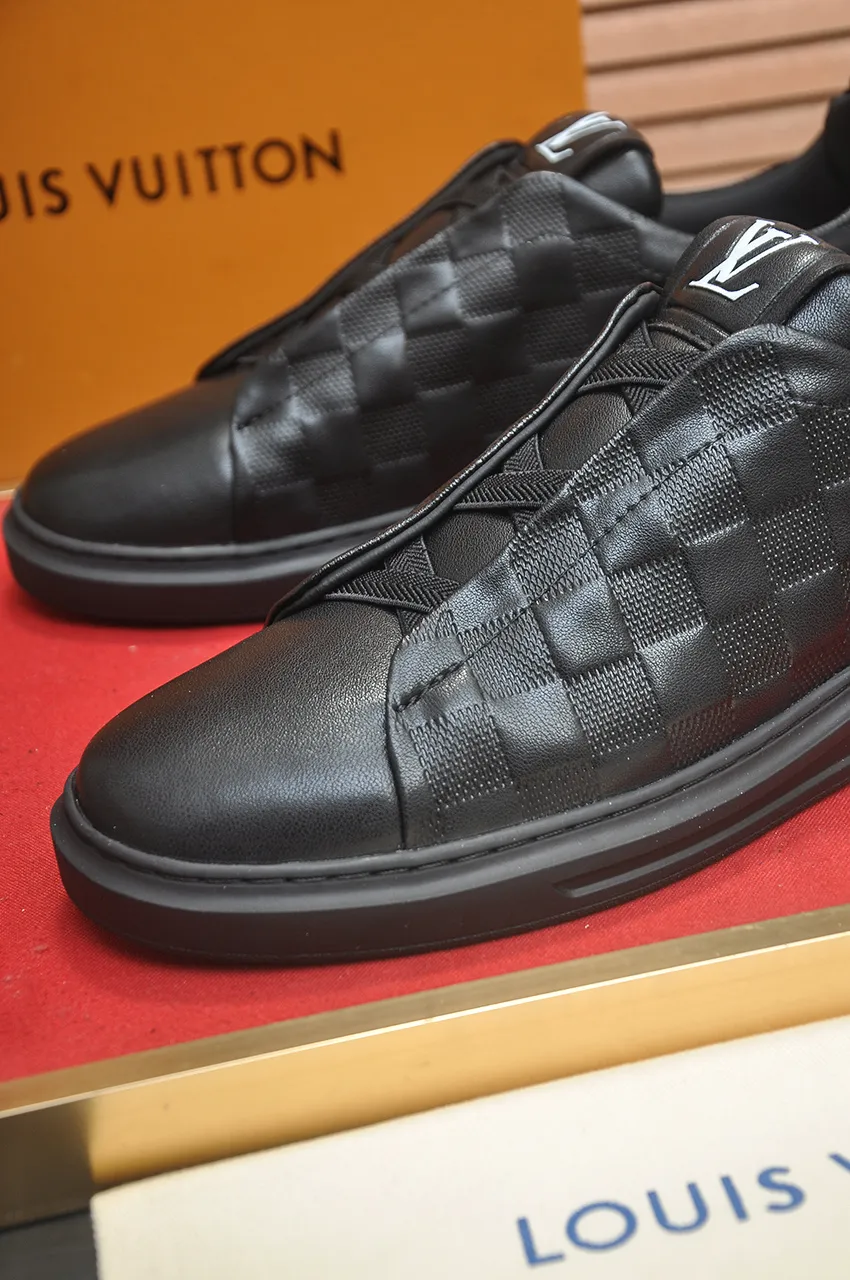 Men's shoes💰460💶【LOUIS VUITTON】Same model from LV.Louis Vuitton official website [satisfied] original single hot model LV original factory cowhide material👑1:1 original plate sheepskin lining, body accessories one to one mold opening💪 counter quality 🙏 Dear friends, if you still worry about wearing matching shoes💋, then these shoes are your best choice🎁🎁! 38-45 (45 is custom-made and cannot be returned or exchanged)